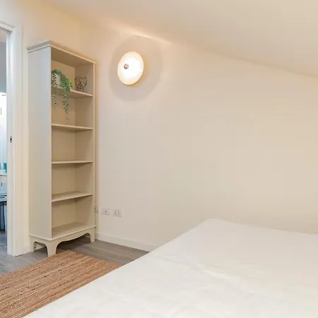 Splendida Mansarda A Pochi Passi Da M4 Argonne Apartamento *