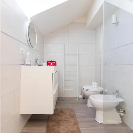 Apartamento Splendida Mansarda A Pochi Passi Da M4 Argonne Milán